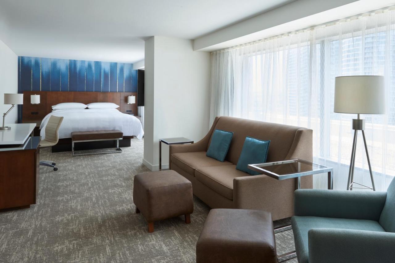 Toronto Marriott City Centre Hotel Exterior foto